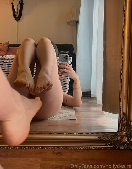 Hollydesire xxx pornstar archive