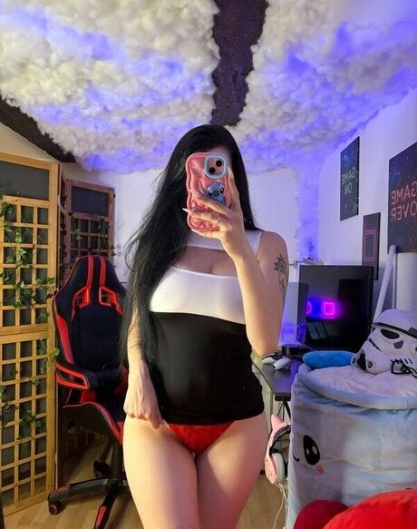 luciaaleyy hot actress picture