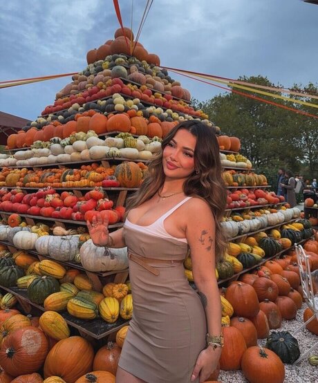 Silan H seyinoglu exclusive star picture