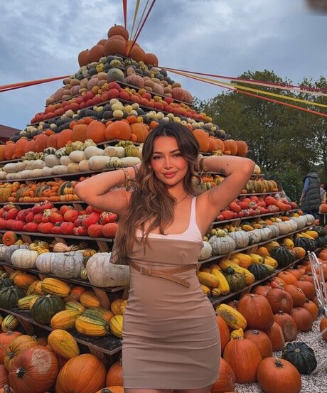 Silan H seyinoglu sexy star images