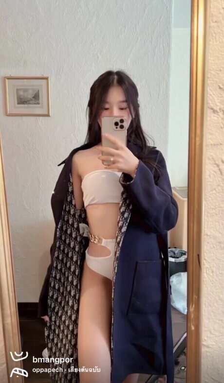 blonde babe onlyfans nice archive