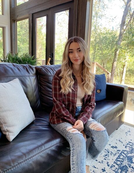 SommerSet pornographic star photo