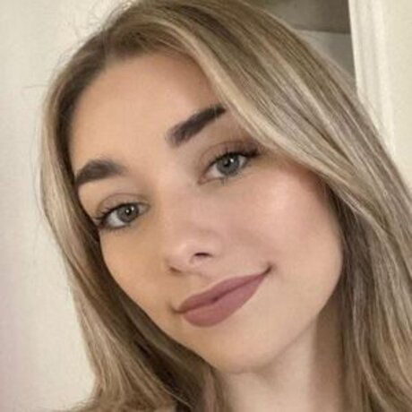 blonde babe onlyfans free nude gallery