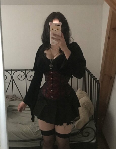 chvjownica21371 top model img