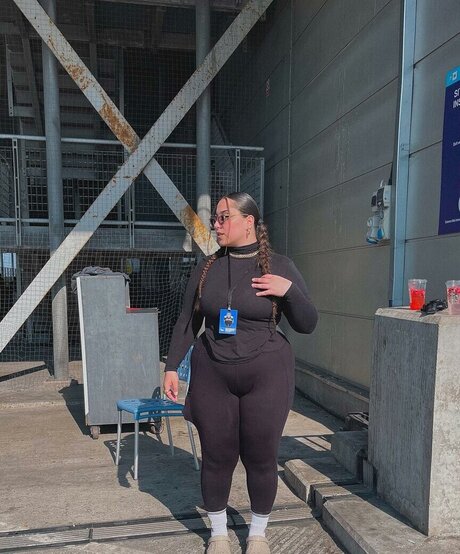 isurfavpisces model perfect img