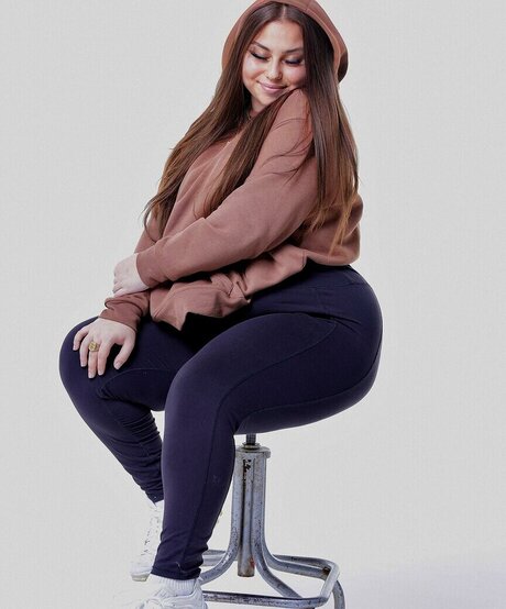 isurfavpisces nudes star image