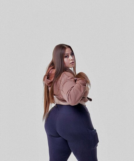 isurfavpisces model nice pics