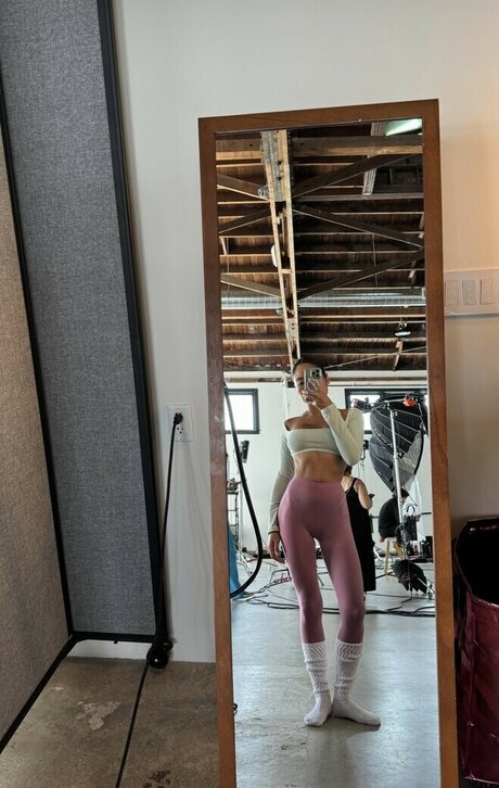 Janet Yuan exclusive model img