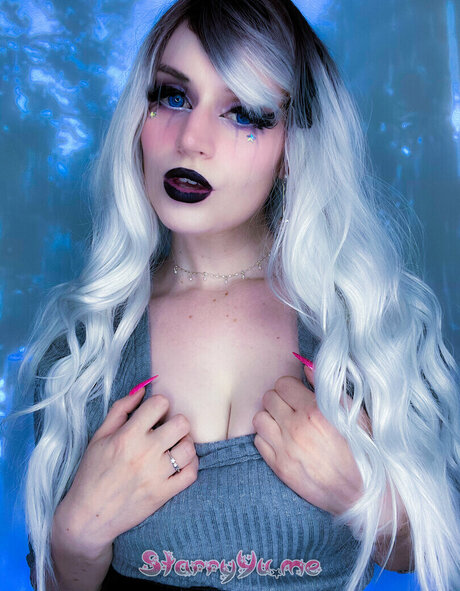 Starry Yume pornstar hd photos