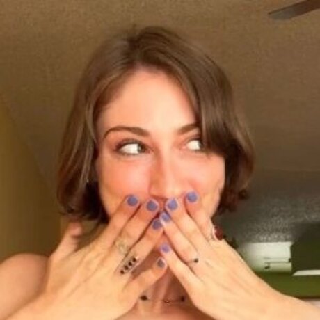 Karrrlie pornstar exclusive galleries