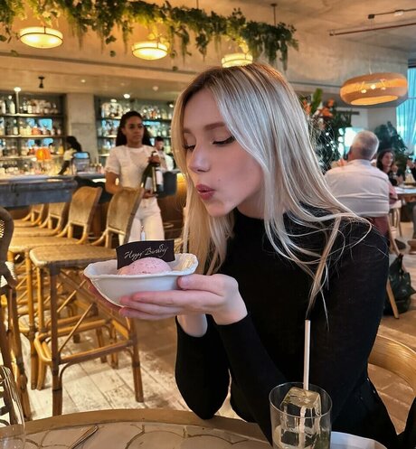 Kitty Mae best pornstar gallery