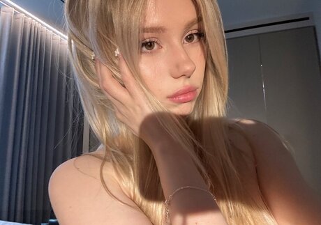 Kitty Mae top actress image