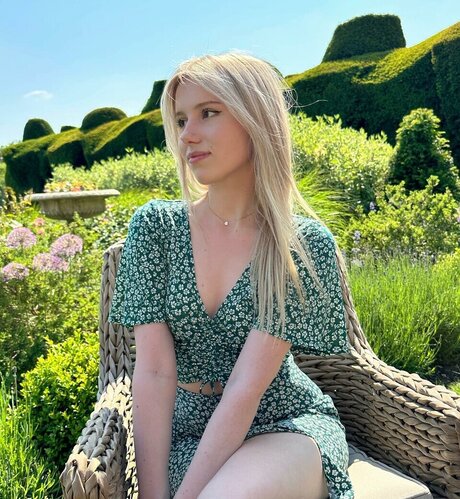 thick ass onlyfans beautiful picture