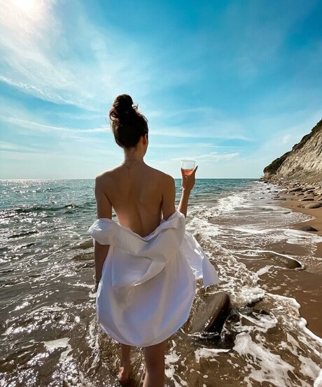 small onlyfans exclusive img