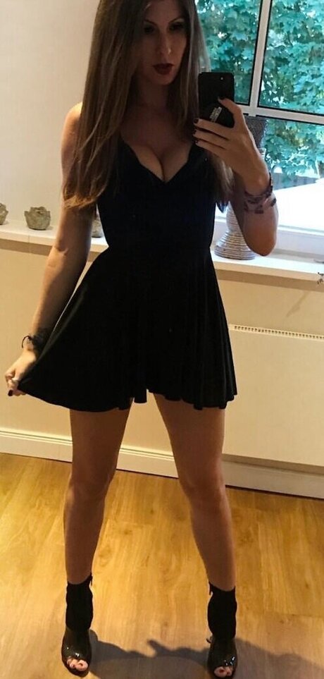 non nude onlyfans free sexy pic