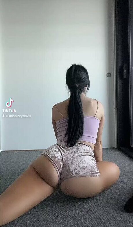 Izzy Davies pornstar adult photo