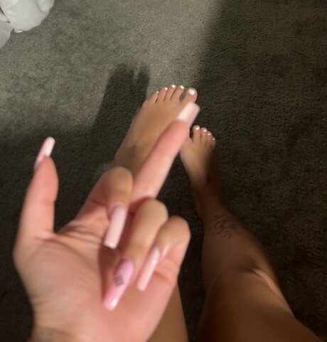 maneaterjade high quality model pic