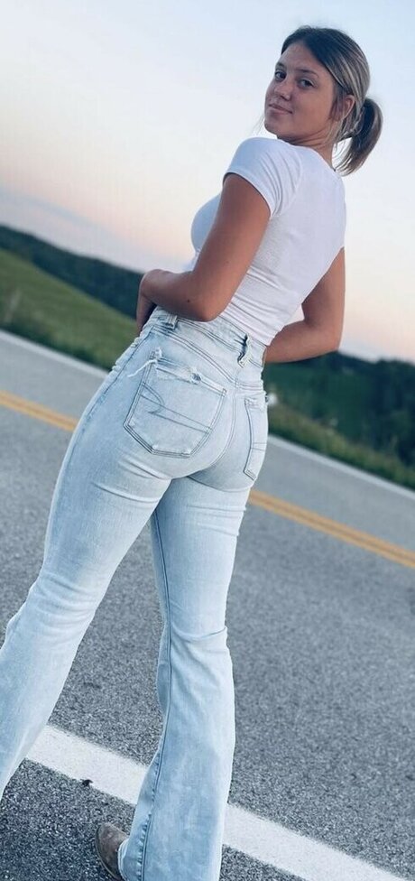 Kalia Hundley star high quality photos