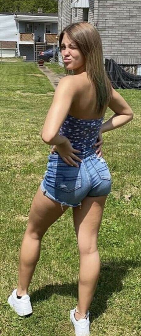 Kalia Hundley nice pornstar pic