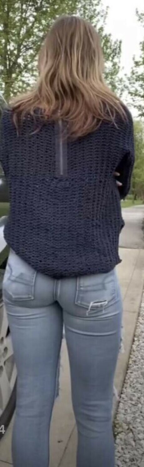 Kalia Hundley pornstar photo