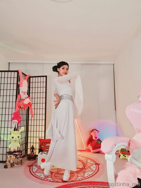 Agostinha Red star beautiful photo