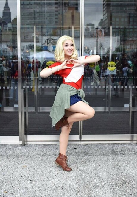 Allisuncos model nude pics