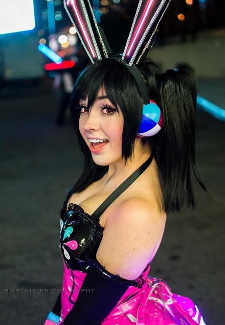 Allisuncos model high quality pic