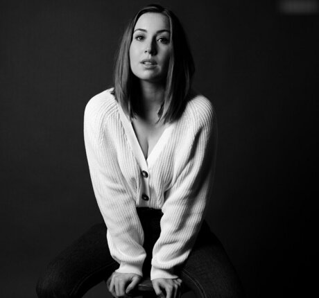 Lena Kupke sex model img