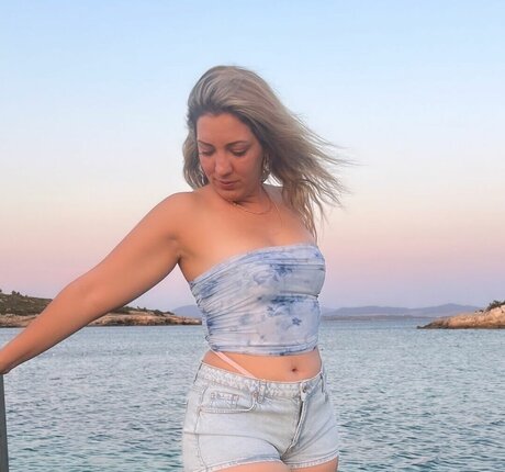 Fidan Atalay exclusive pornstar pic