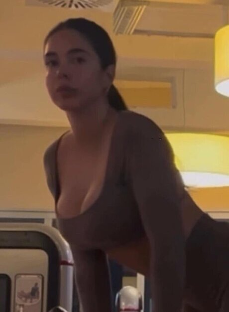 Lya Aylin model sexy image