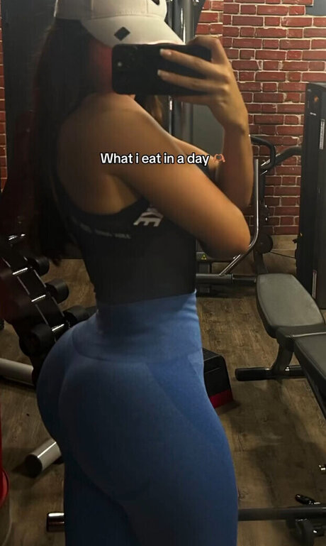 Lya Aylin naked star photos