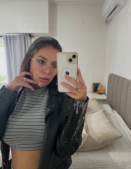 ludmilababe perfect actress galleries