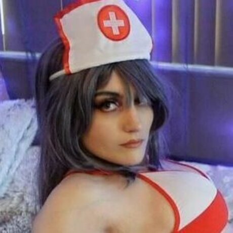 Synnfuljoestar pretty model picture