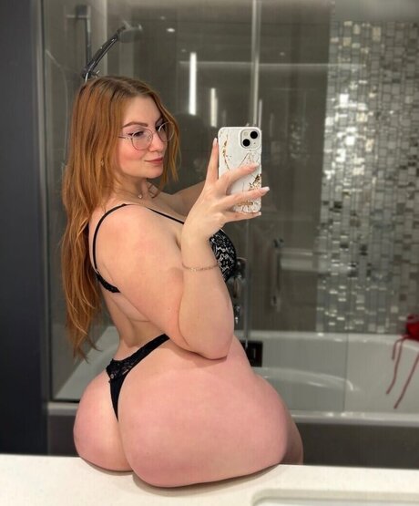 Magic mia naked pornstar pics