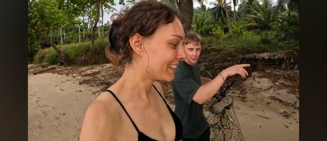 Sabrina Outdoor model hot images