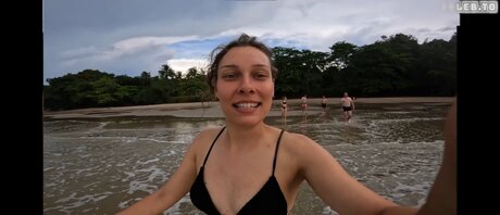 asian cheerleader onlyfans naked pic