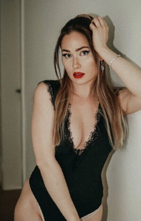 hostess onlyfans erotic img