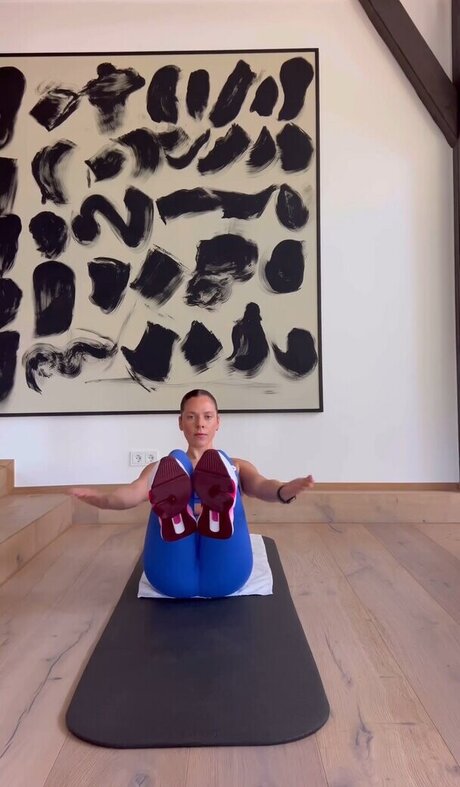 Cheyenne Pahde pornstar hd images