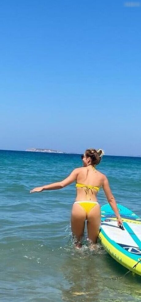 Cheyenne Pahde sex model images