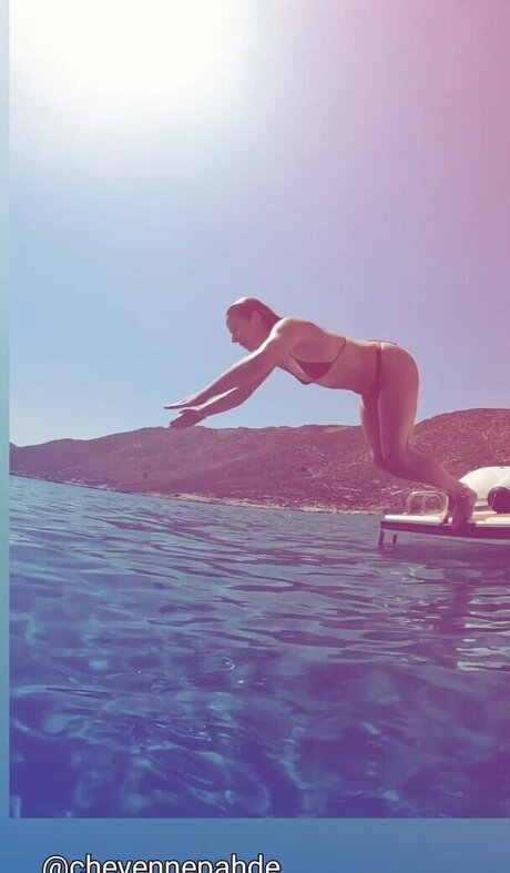 Cheyenne Pahde top model photo