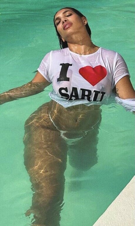 Andrea Valdiri star nude img