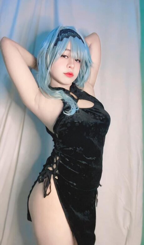 Mikan Nakano model sexy image