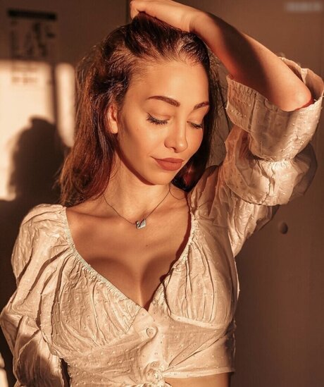 Amira Wirth pornstar sex galleries