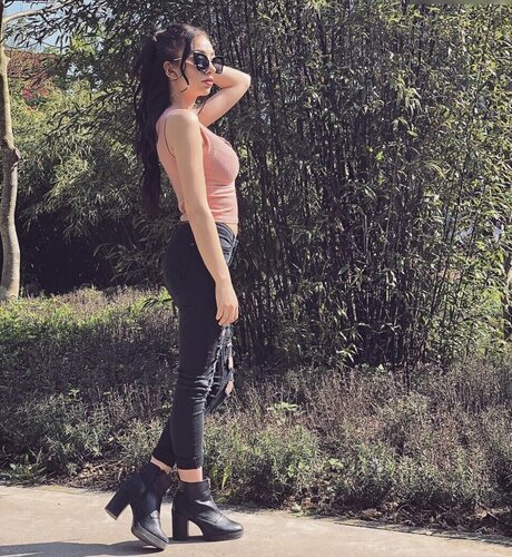 Amira Wirth pretty pornstar image