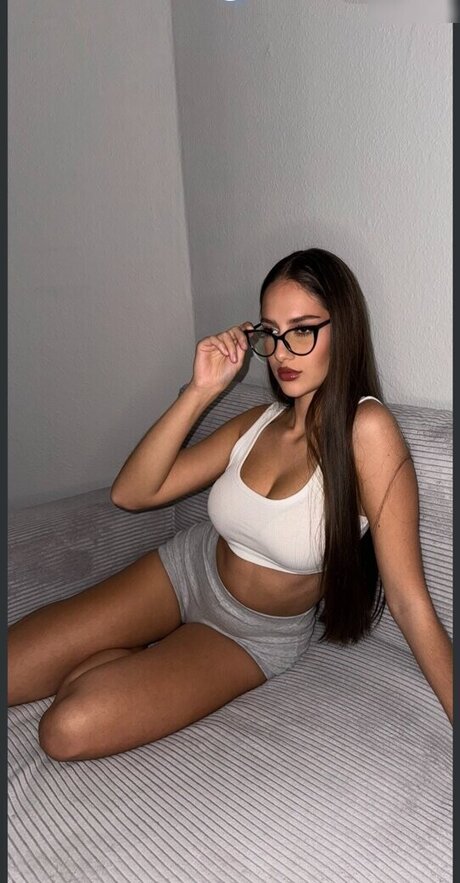 Leni pntr star perfect archive