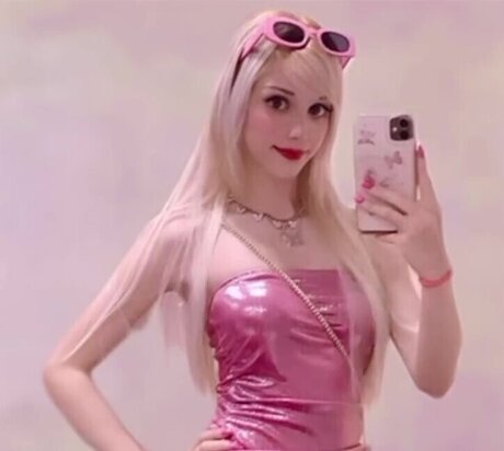 Marina Seren exclusive model image