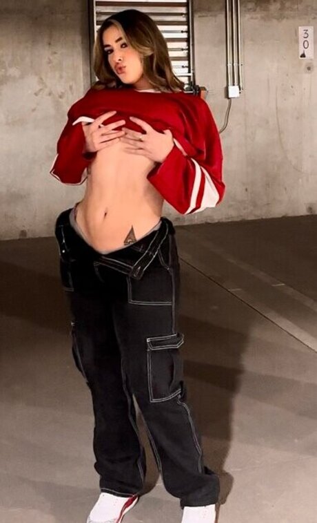 Nikoleashleyy art actress pics