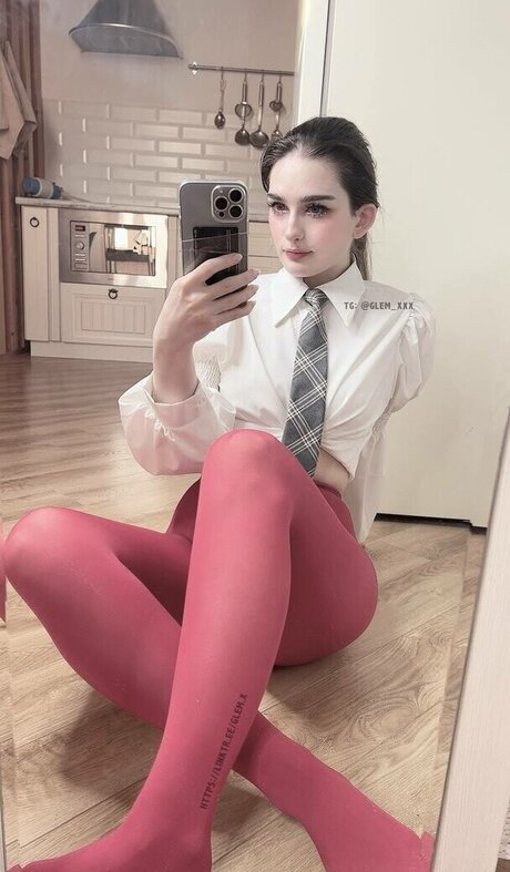 glemfeetx nudes actress image