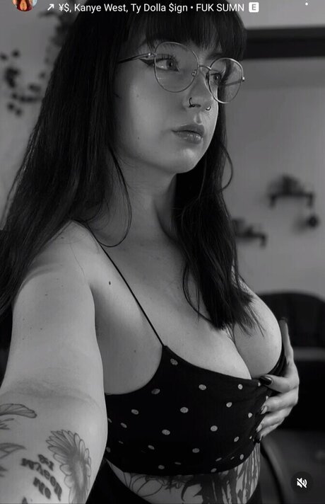 Kira Julie art pornstar galleries