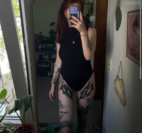 Kira Julie pornstar free pictures